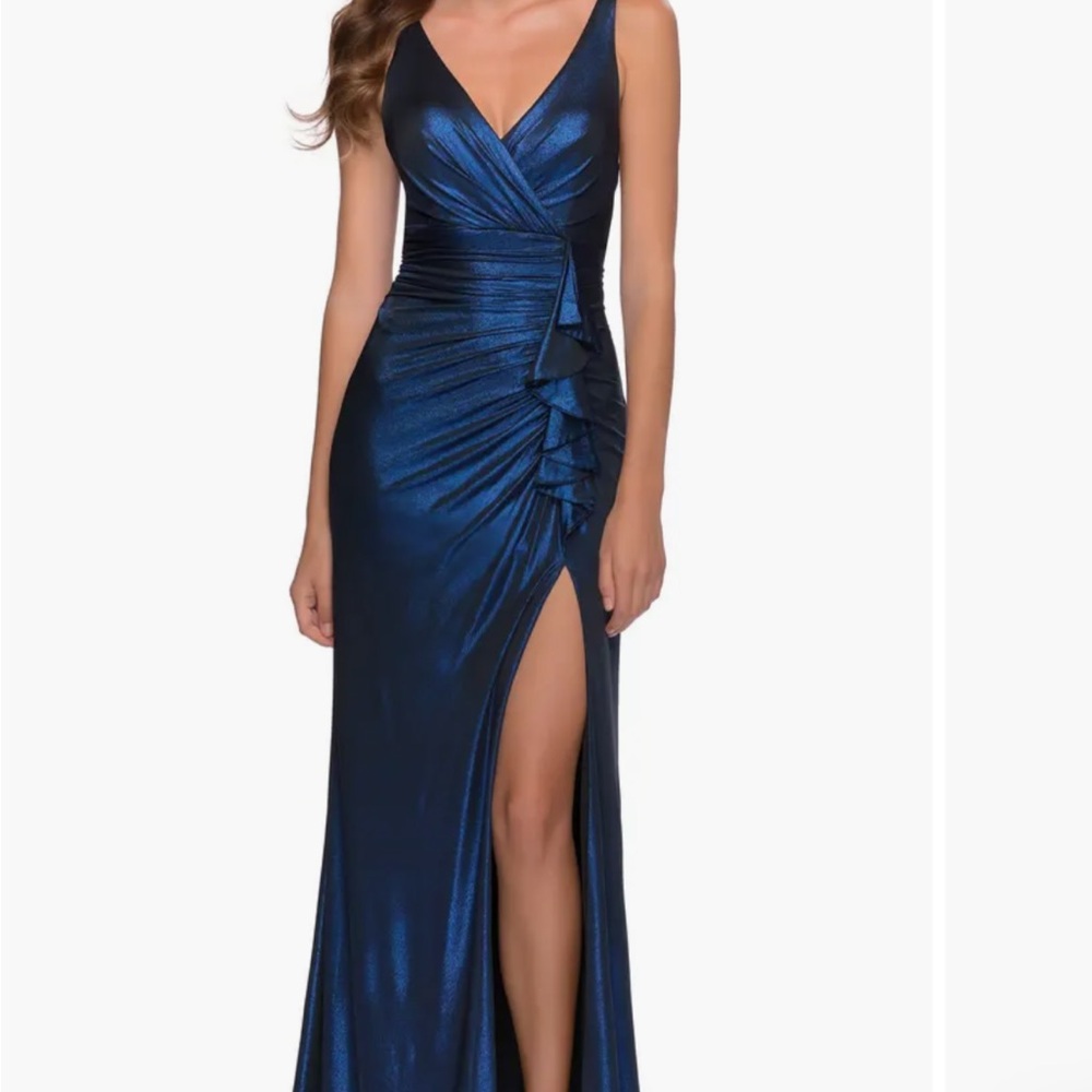 Elegant Blue Evening Gown La Femme